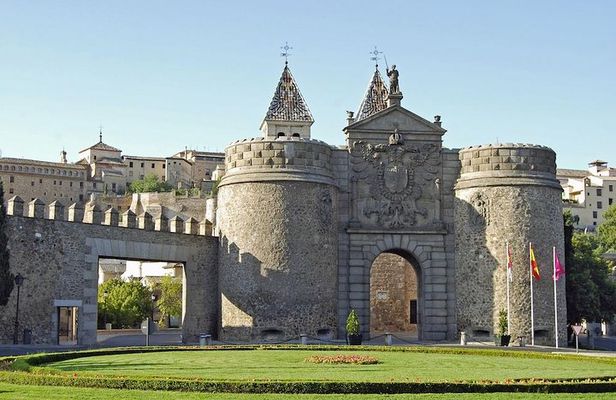 Toledo Half Day Tour with Cathedral, St Tome Church & Synagoge