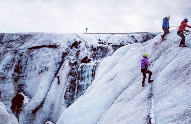 Private Iceland South Coast with Glacier Hike Tour