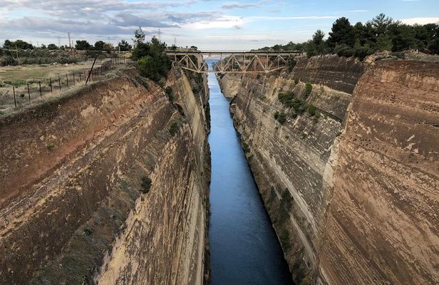 3 Days Private Tour: Mycenae - Epidaurus - Corinth - Olympia & Delphi