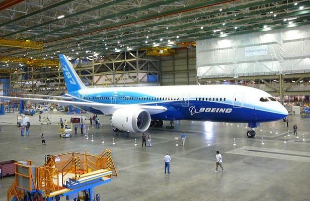 Boeing Factory Tour with Guided Transport from Seattle