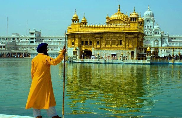 3-Days Amritsar tour from Delhi Includes Hotel,Train tickets & Transfers
