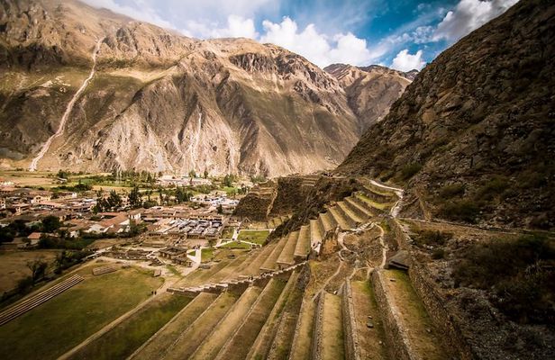 Full-Day Tour to Sacred Valley: Ollantaytambo, Chinchero, Yucay Museum and Lunch
