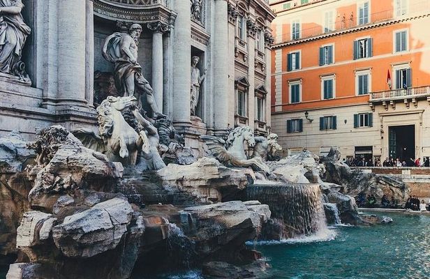 Vibe: Walking Tour of Rome in a Very Small Group