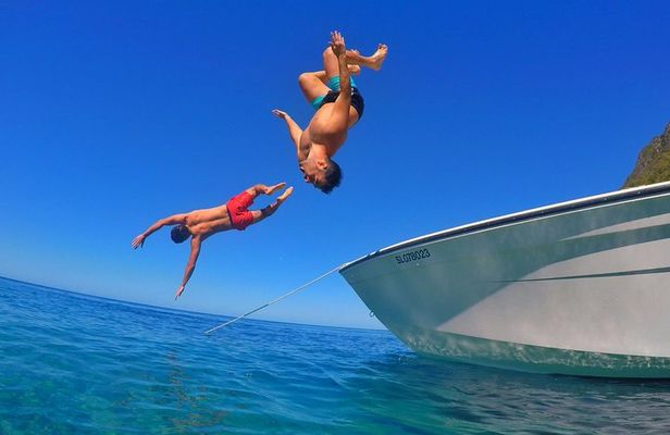 Private Custom Coastal Cruise St. Lucia Half Day