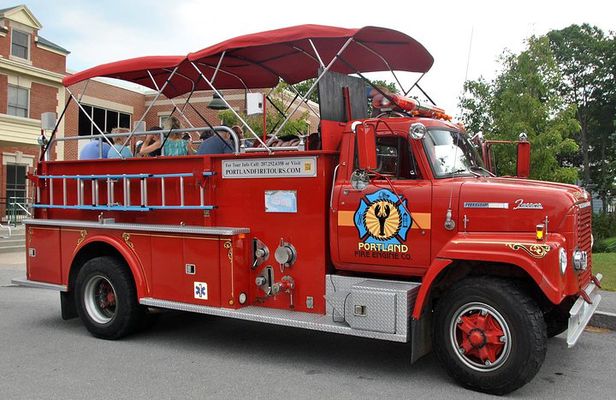 Vintage Fire Truck Sightseeing Tour