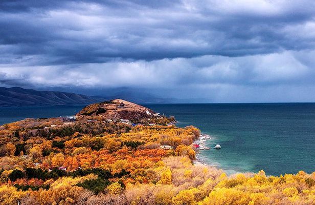 Private 7-8 hour Trip to Garni - Geghard - Lake Sevan - Sevanavank from Yerevan