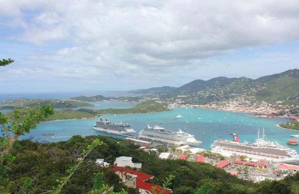 Shore Excursion: Small Group St Thomas Highlights Tour