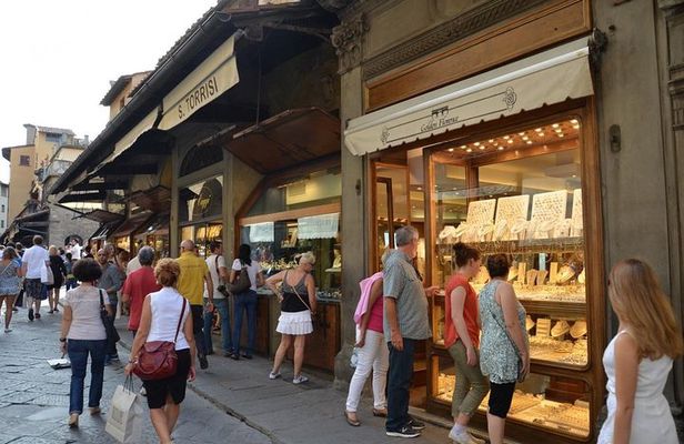 Walking Tour with Wine Tasting in Florence