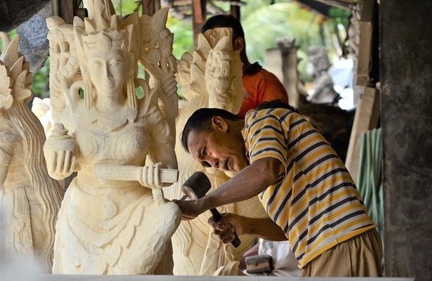 Bali Artist Tour