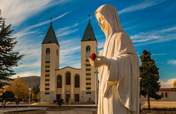 Međugorje Private Tour from Dubrovnik visiting Apparition Hill