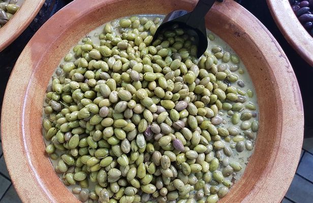 The Vegetarian food tasting tour