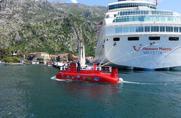 Kotor Red Semi-Submarine Tour: Underwater Cabin Family Adventure