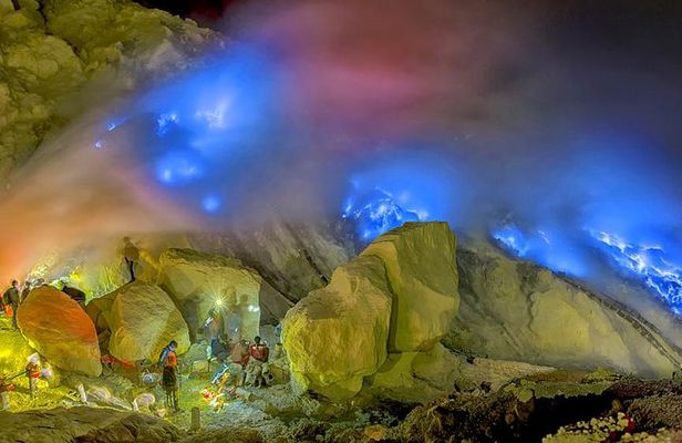 Overnight Mount Ijen Blue Fire Trek Tour From Bali (Private-All Inclusive)