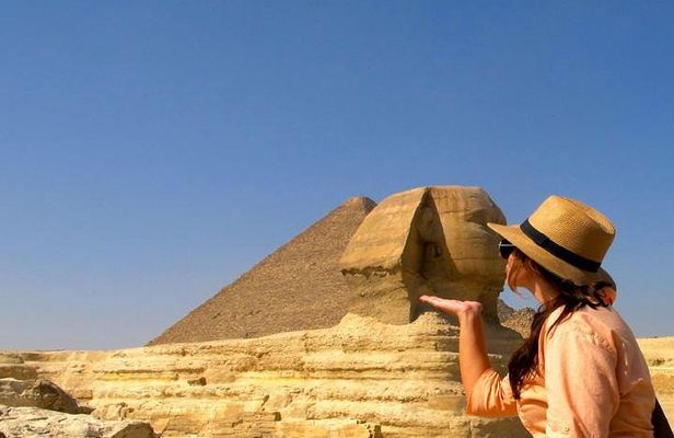 Half-Day Private Guided Tour to Giza Pyramids and Sphinx from Cairo
