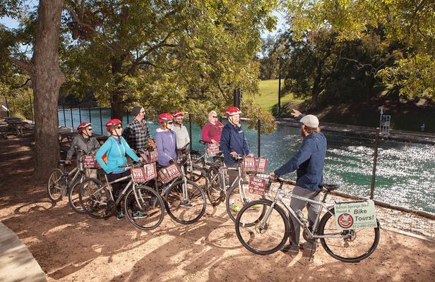 Austin in a Nutshell Bike Tour with a Local Guide