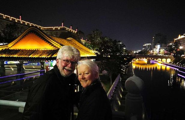 Xi'an Private 2-Hour City Wall Walking Tour Day or Night