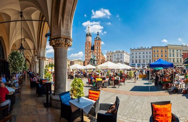 Krakow and Wieliczka Salt Mine Tour from Wroclaw - Local guides included