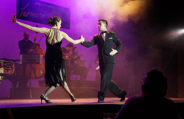 Esquina Homero Manzi Tango Show with Optional Transfer and Dinner