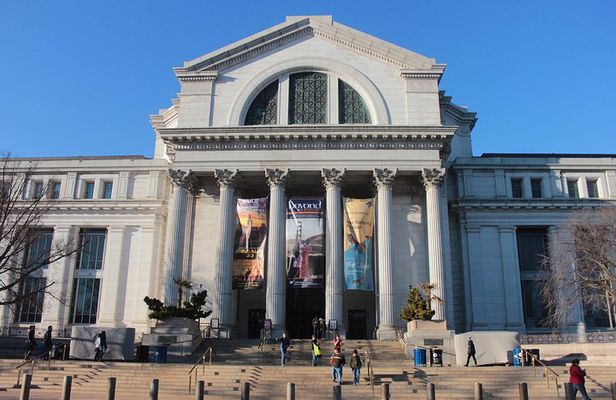 #1 Smithsonian Natural History + American History Museum Tour