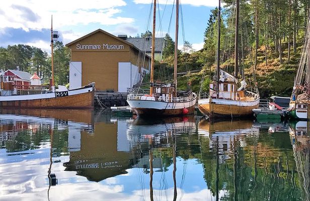Alesund 3 hrs Private tour Medieval Village Sunnmore