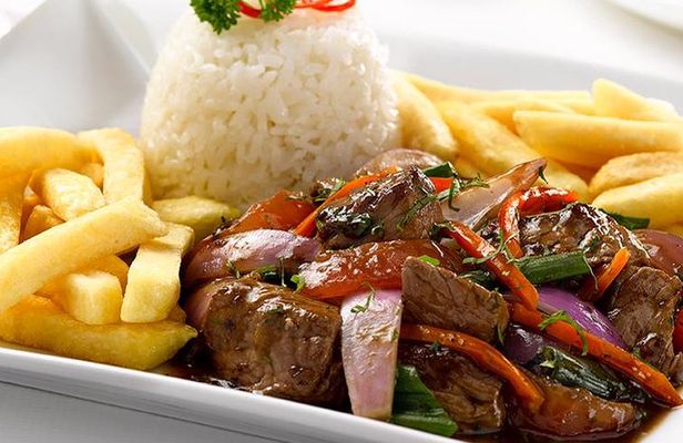 Peruvian Food Classes and Visit Local Market || All Included || Private Tour