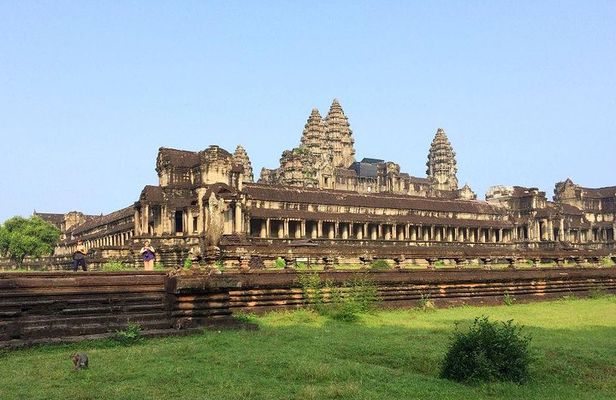 3-Day 'Temples & Tonle Sap' Tour
