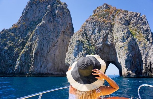 Small Group Boat Tour to Sorrento Coast, Capri & Blue Grotto
