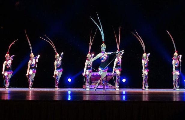 Din Tai Fung Dinner Experience and Acrobatics Show in Shanghai