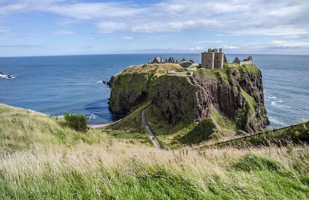 4-Day Scottish Castles Experience Small-Group Tour from Edinburgh
