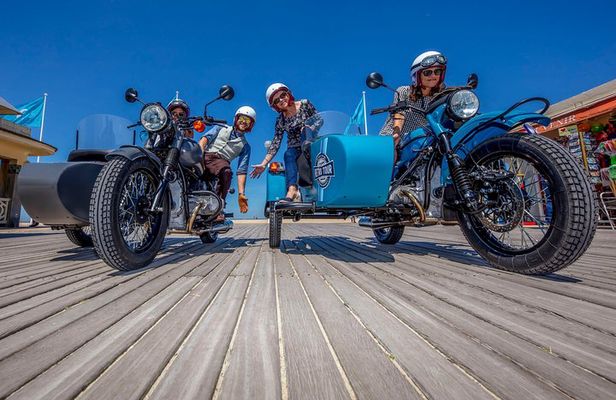 Private tour: visit Deauville in a sidecar