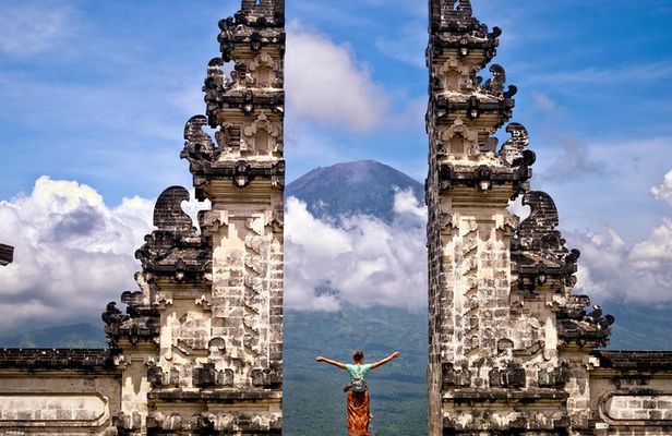 The Amazing Scenic Gate of Heaven