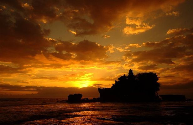 Tanah Lot Temple Sunset Tour Half Day