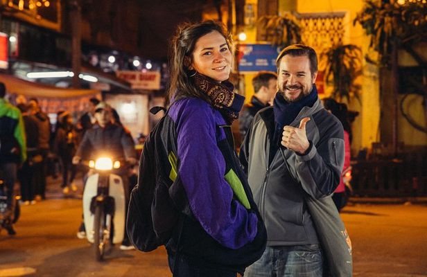 Drinks & Bites in Hanoi Private Tour