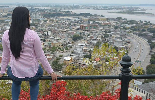 Guayaquil City Tour Including the Light House of Cerro Santa Ana