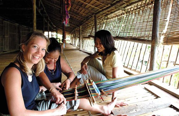 Tuaran Market, Temple, Bridge & Rungus Longhouse fr Kota Kinabalu