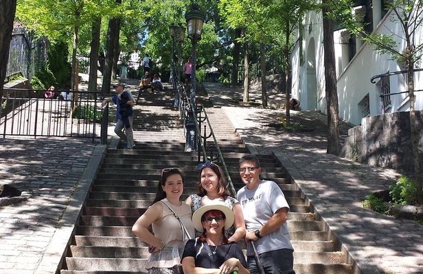 1st Day in Paris Discovery Private Tour: 'How-to' Orientation & Sightseeing Fun!