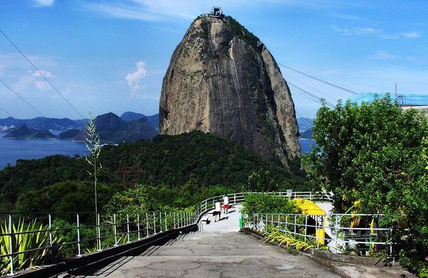 Rio Shore Excursion: Christ Redeemer, Sugarloaf and Selarón Steps 6-Hour Tour
