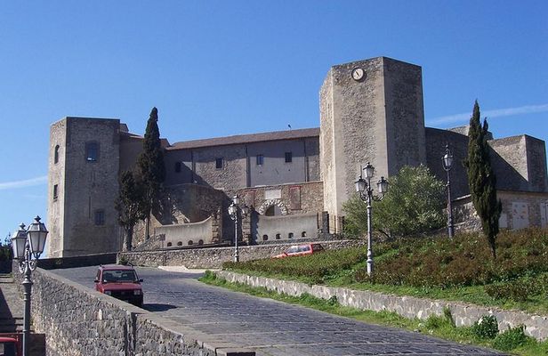 Private guide Melfi: an amazing walk through so many cultures from 11th century