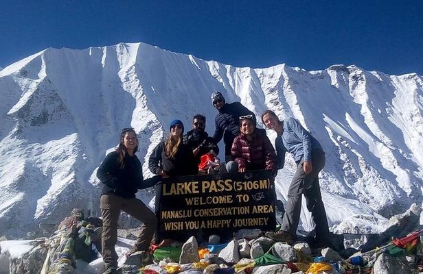 Manaslu Treks 12-days