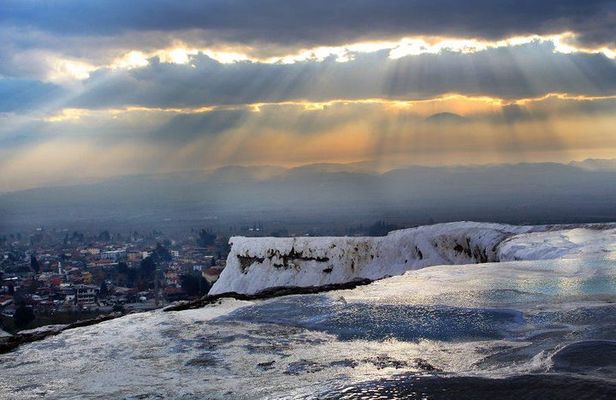 2 Days Ephesus and Pamukkale Tour from Istanbul (with 4-star hotel and ✈)