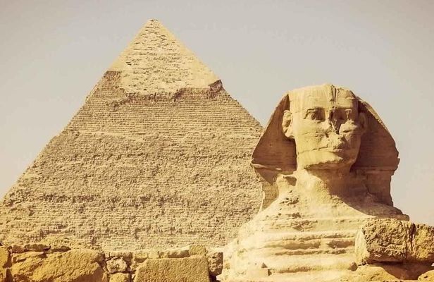 Best Cairo Day Tour- Discover Giza Pyramids & Egyptian Museum & Old Cairo