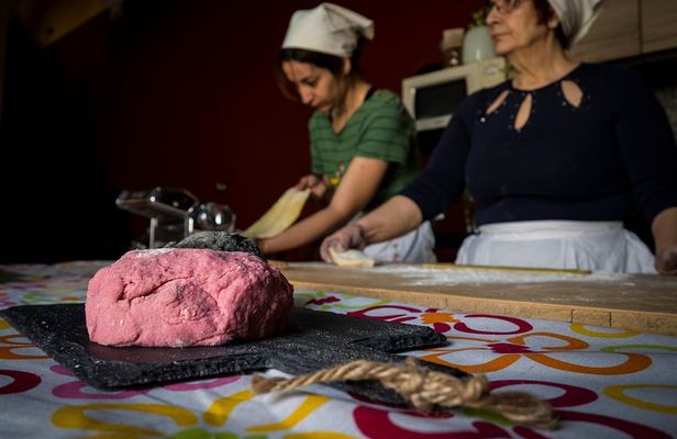 Homemade fresh pasta cooking class