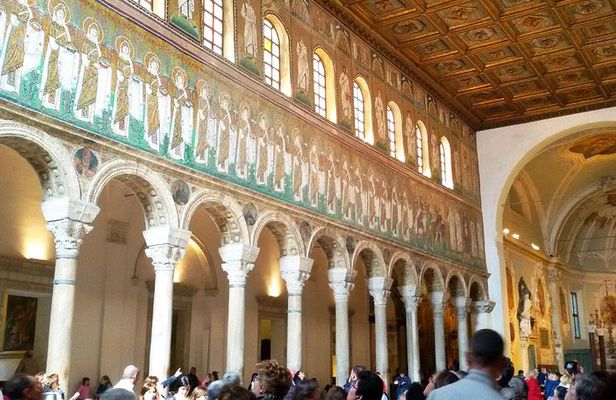 Ravenna walking tour: stunning byzantine mosaics (Unesco)