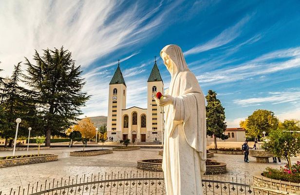 PRIVATE TOUR to Medugorje, Kravice waterfalls and Mostar