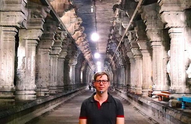 Mahabalipuram & Kanchipuram by tourism ministry approved company