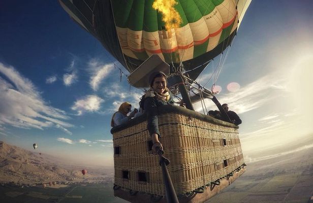 Luxury Hot Air Balloon Riding in Luxor