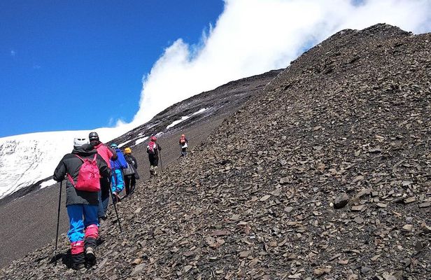 The Bazarduzu peak tour