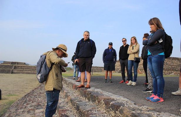 Teotihuacan Early or Afternoon Access Guided Tour with No Crowds