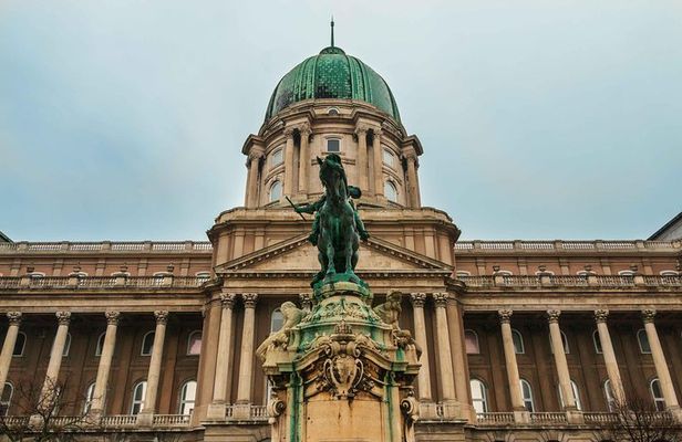 Buda Castle Quarter Walking Tour