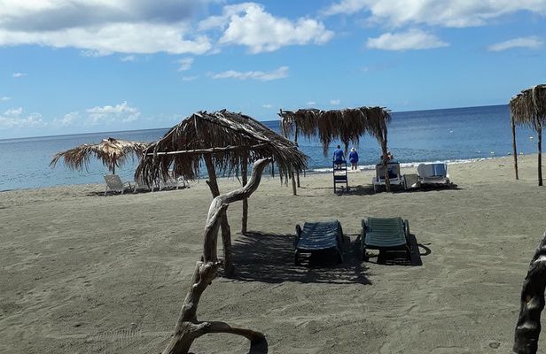 Dominica Half-Day Tour: Mero Beach, Waterfalls, Mineral bath Wotten Waven